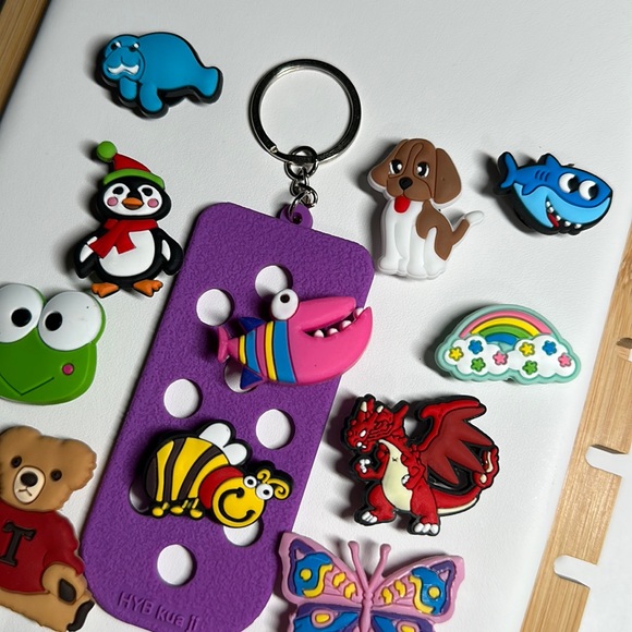 Croc Charms Cartoon Selection - #129 - Picture 3 of 3